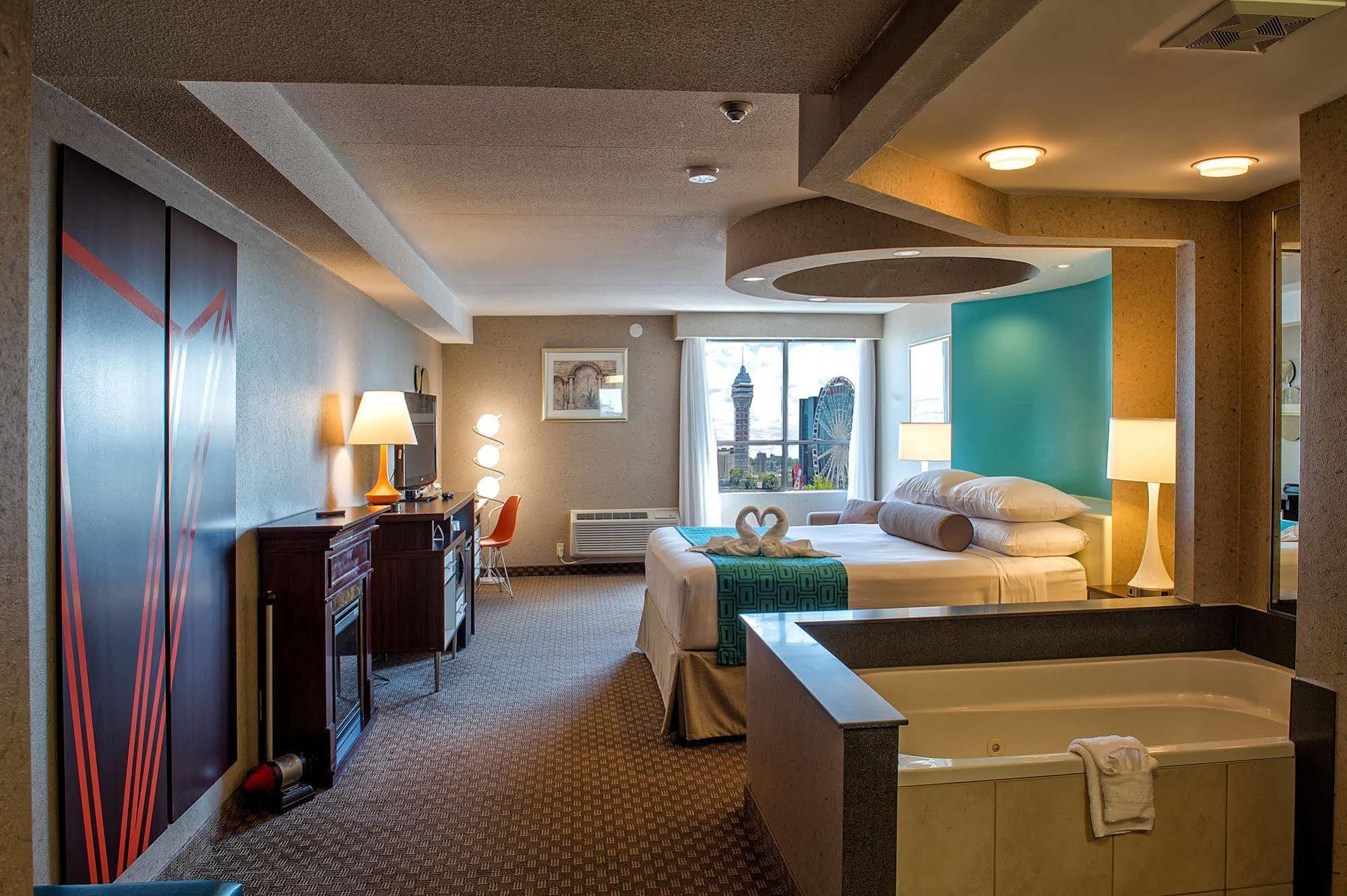 Howard Johnson Plaza By Wyndham By The Falls Καταρράκτες του Νιαγάρα Εξωτερικό φωτογραφία