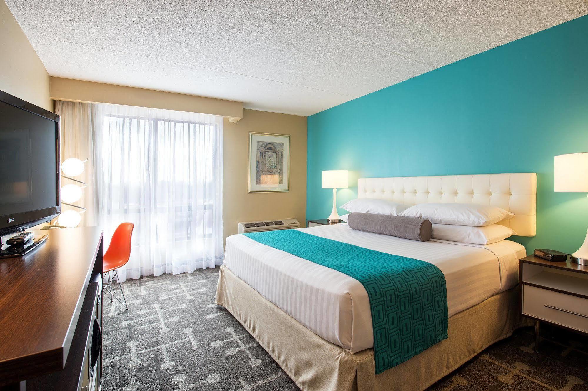 Howard Johnson Plaza By Wyndham By The Falls Καταρράκτες του Νιαγάρα Εξωτερικό φωτογραφία